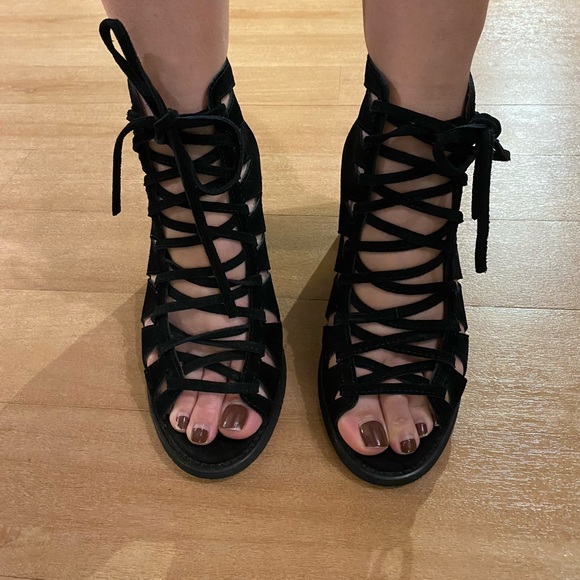 Jeffrey Campbell Corwin - Picture 2 of 5